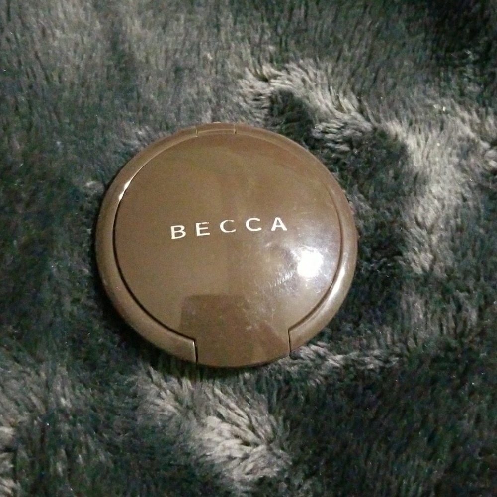 Becca Shimmering Skin Perfector